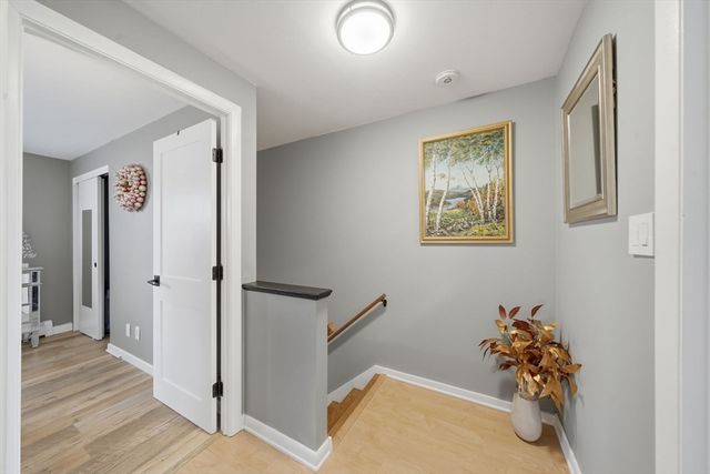 38 Village Green Dr 77, North Andover, MA 01845