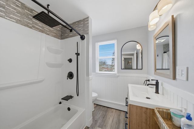 38 Village Green Dr 77, North Andover, MA 01845