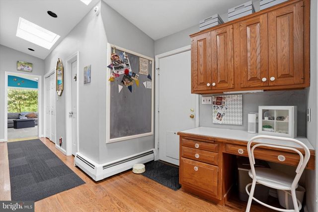 647 FERNFIELD CIR, Wayne, PA 19087