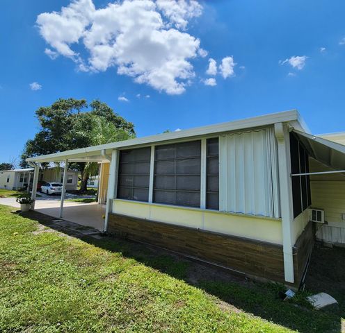 218 W Caribbean, Port St. Lucie, Port St Lucie, FL 34952