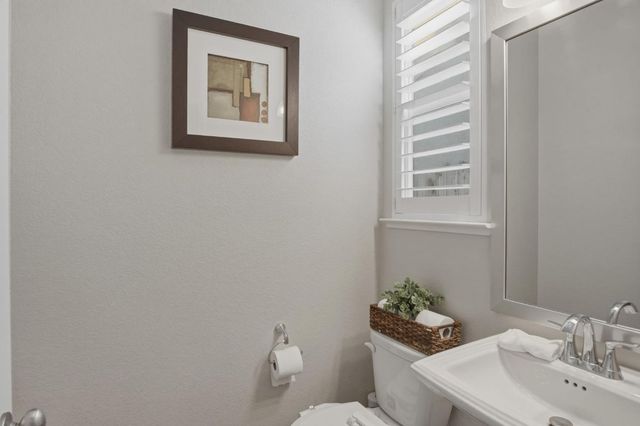 4344 Icon Ave, Modesto, CA 95356