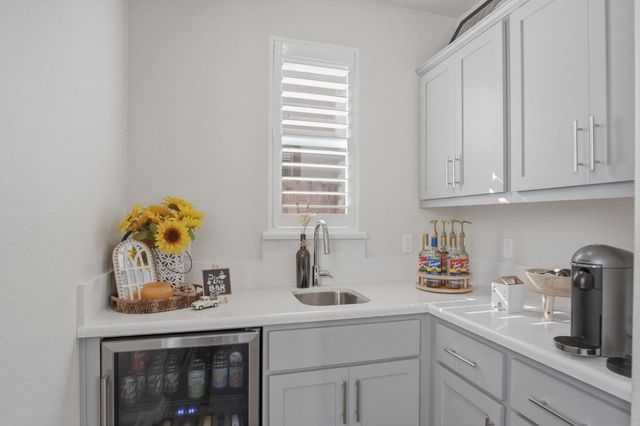 4344 Icon Ave, Modesto, CA 95356