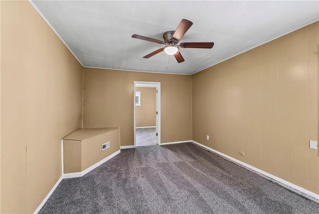 10008 Hardesty Avenue, Kansas City, MO 64137