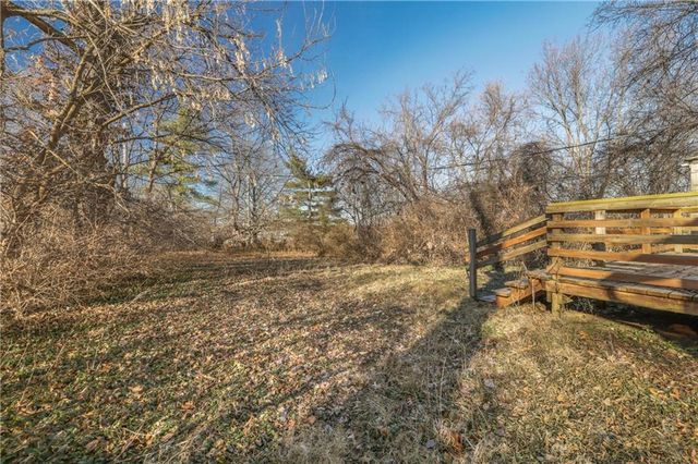 10008 Hardesty Avenue, Kansas City, MO 64137