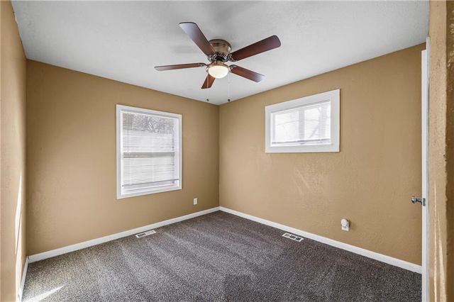 10008 Hardesty Avenue, Kansas City, MO 64137