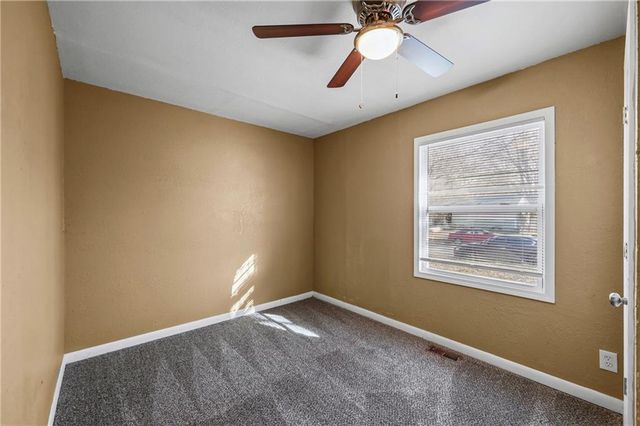 10008 Hardesty Avenue, Kansas City, MO 64137