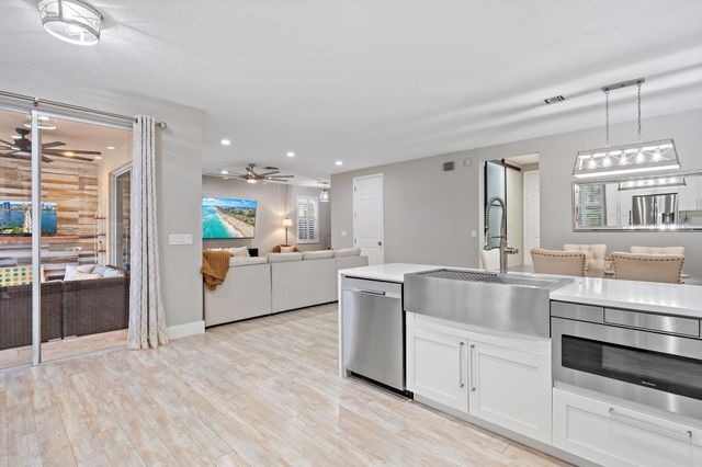 6108 SE Turn Leaf Trail, Hobe Sound, FL 33455