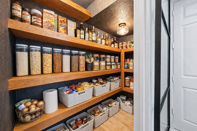 6108 SE Turn Leaf Trail, Hobe Sound, FL 33455