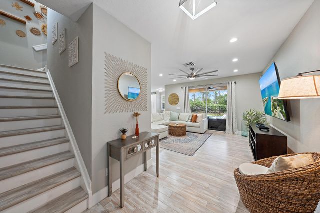 6108 SE Turn Leaf Trail, Hobe Sound, FL 33455