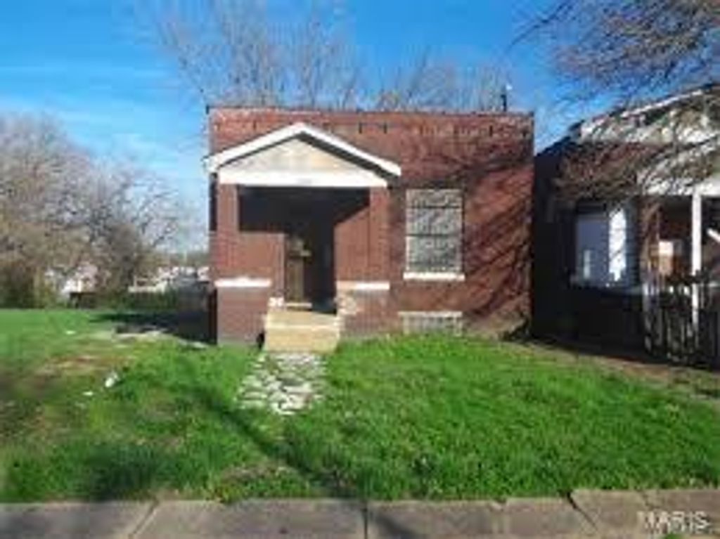 2810 Arlington Avenue, St Louis, MO 63120
