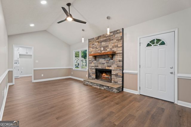 5518 Brinwick Drive, Rex, GA 30273