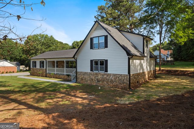 5518 Brinwick Drive, Rex, GA 30273