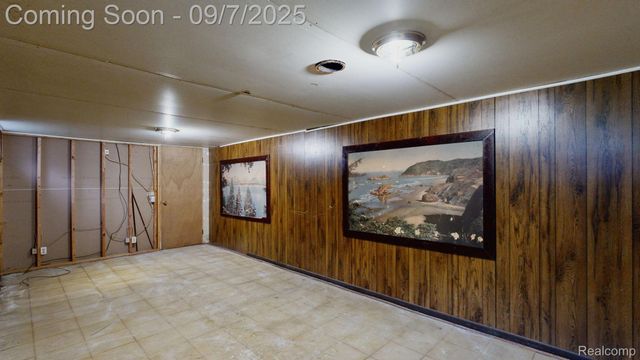 2342 Meadowbrook Lane, Clio, MI 48420