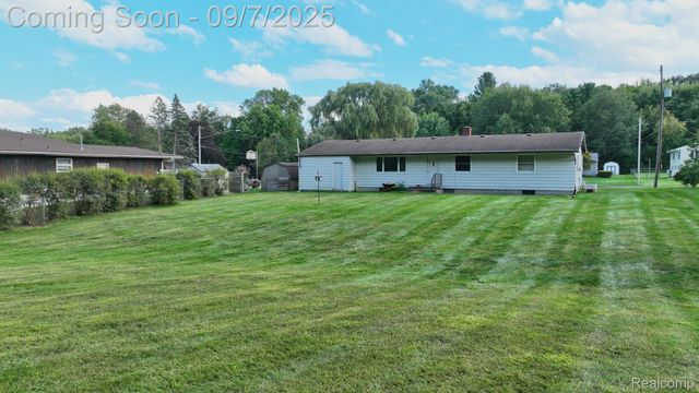 2342 Meadowbrook Lane, Clio, MI 48420