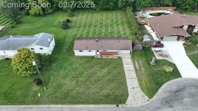 2342 Meadowbrook Lane, Clio, MI 48420