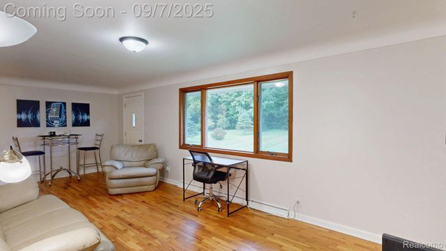 2342 Meadowbrook Lane, Clio, MI 48420