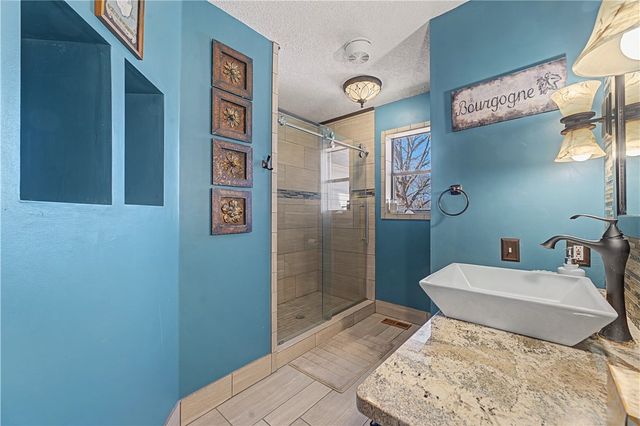 22719 Raymond Street, Springdale, AR 72764