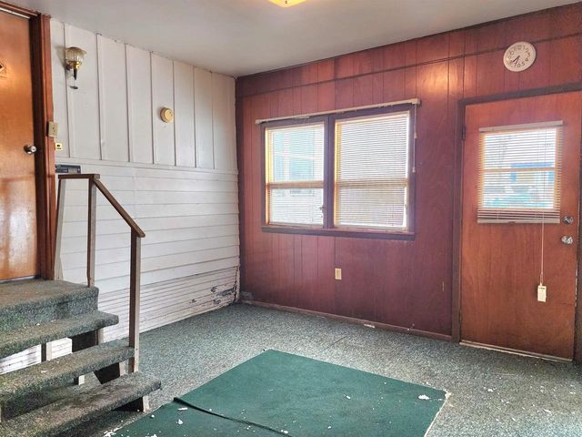 127 E High Street, Wautoma, WI 54982