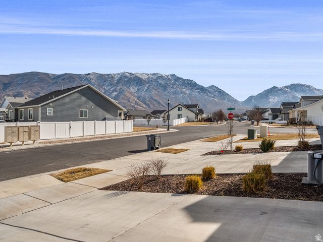 920 N CENTER ST, Santaquin, UT 84655