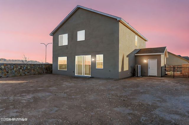 2104 Meteor Street, Las Cruces, NM 88012