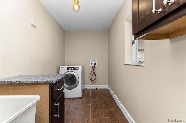 23137 E 13 Mile Road, Saint Clair Shores, MI 48082