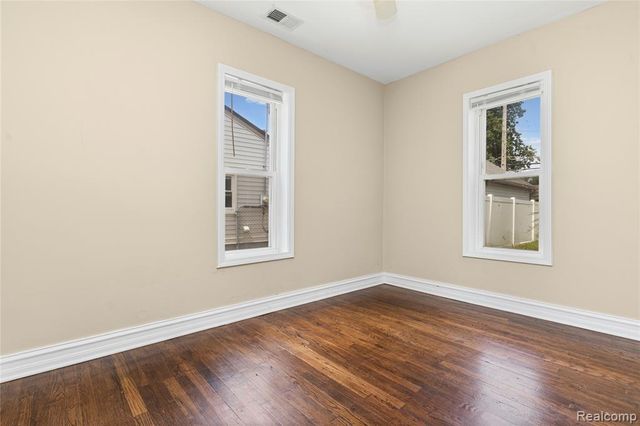 23137 E 13 Mile Road, Saint Clair Shores, MI 48082