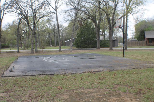 145 Barcelona Street, Payne Springs, TX 75156