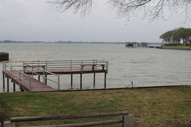 145 Barcelona Street, Payne Springs, TX 75156