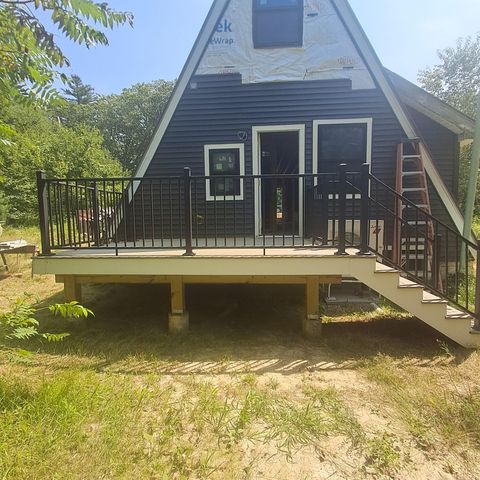 8 Tebbetts Road, Rochester, NH 03867