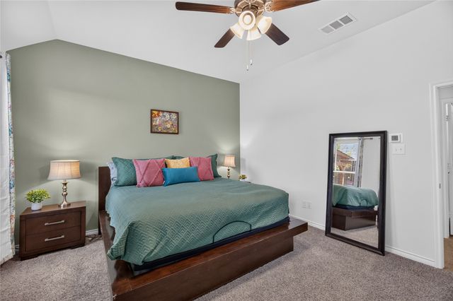10228 Fountain Gate Street, Aubrey, TX 76227
