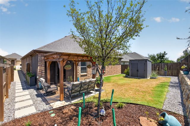 10228 Fountain Gate Street, Aubrey, TX 76227