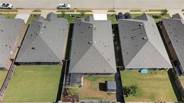 10228 Fountain Gate Street, Aubrey, TX 76227