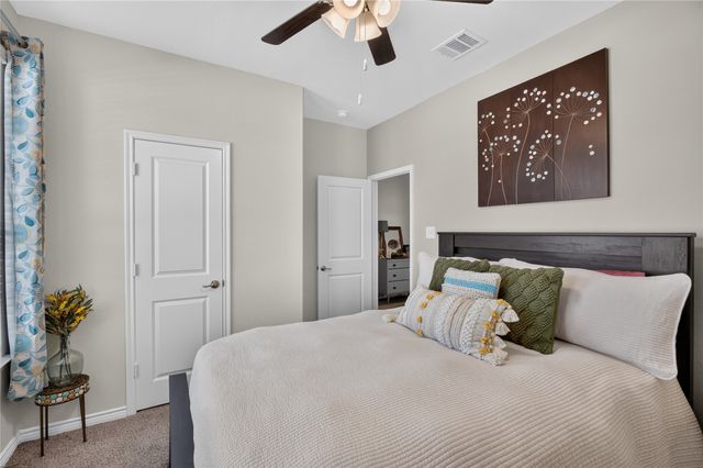 10228 Fountain Gate Street, Aubrey, TX 76227
