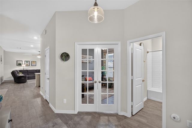 10228 Fountain Gate Street, Aubrey, TX 76227