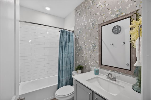 10228 Fountain Gate Street, Aubrey, TX 76227