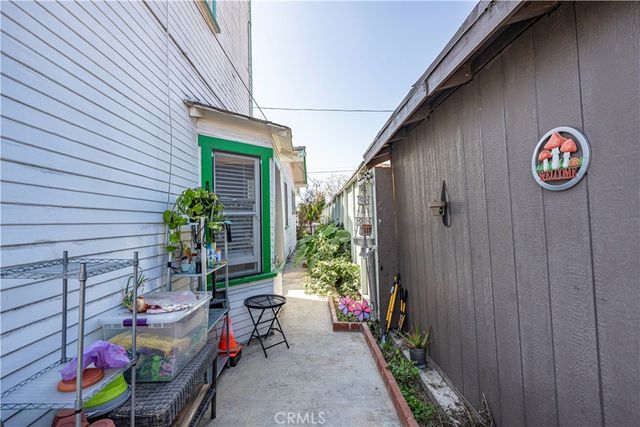 672 Junipero, Long Beach, CA 90814