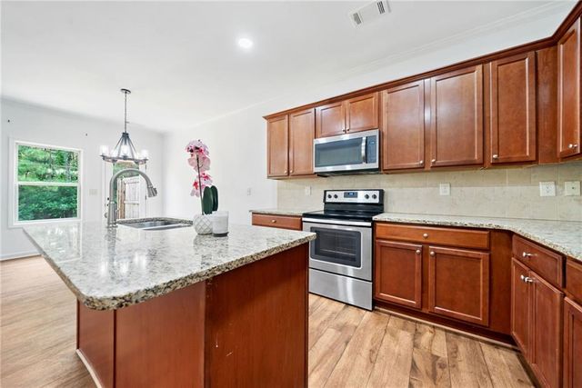5415 Sycamore Court, Oakwood, GA 30566
