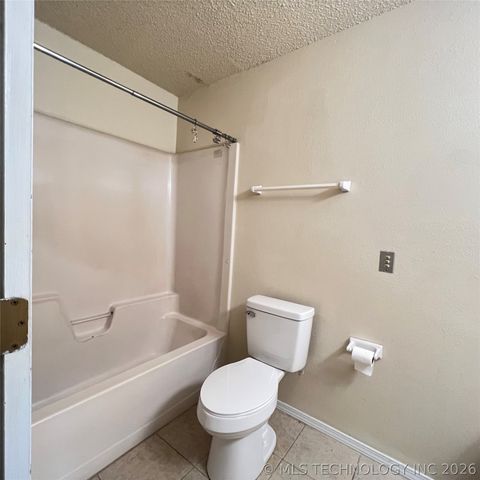 1532 E 75th Place, Tulsa, OK 74136