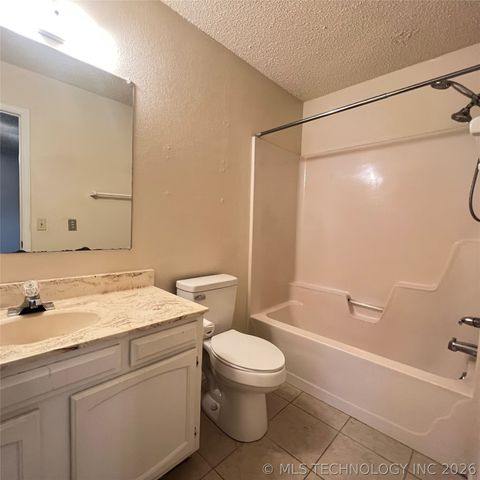 1532 E 75th Place, Tulsa, OK 74136