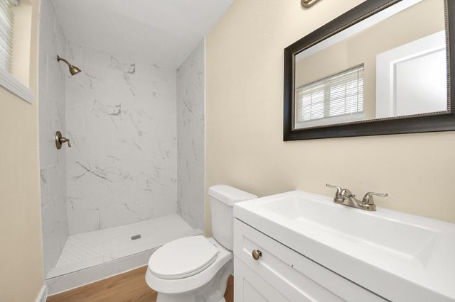 13606 Sunrose Lane, Houston, TX 77045