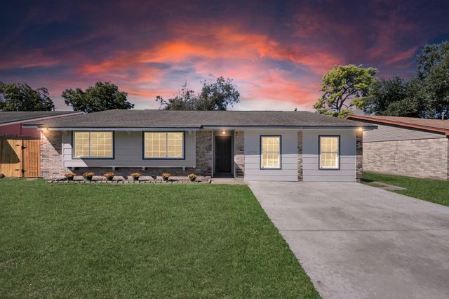 13606 Sunrose Lane, Houston, TX 77045