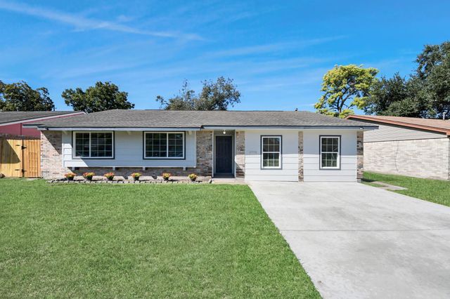 13606 Sunrose Lane, Houston, TX 77045