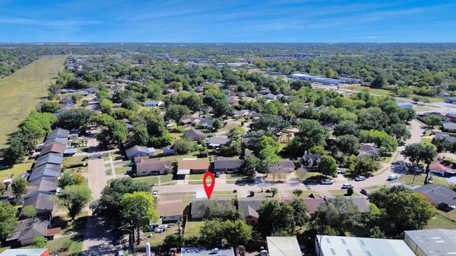 13606 Sunrose Lane, Houston, TX 77045