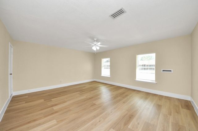 13606 Sunrose Lane, Houston, TX 77045