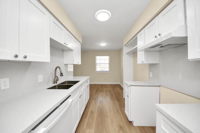 13606 Sunrose Lane, Houston, TX 77045