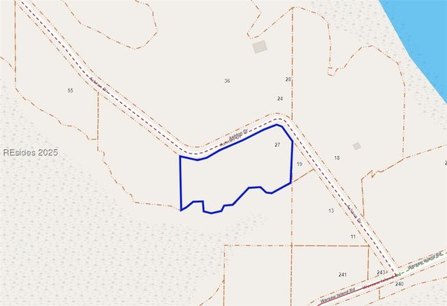 27 Ashton Dr, St Helena Island, SC 29920