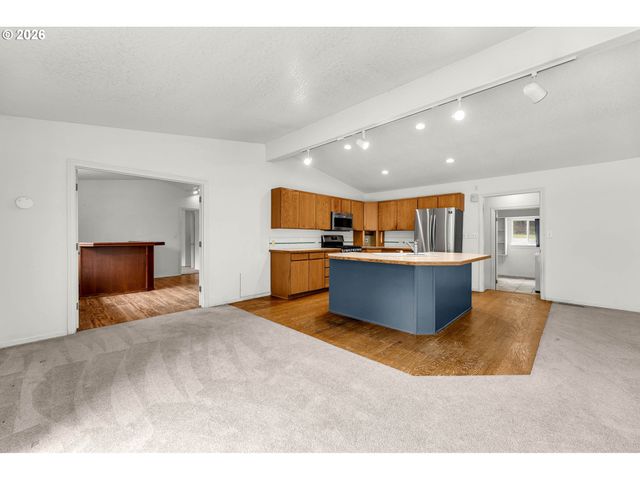 201 JOSHEANKA Dr, Carson, WA 98610
