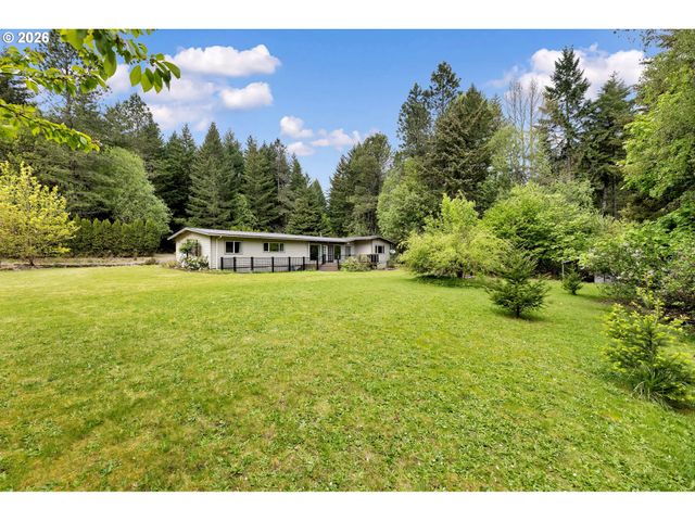 201 JOSHEANKA Dr, Carson, WA 98610