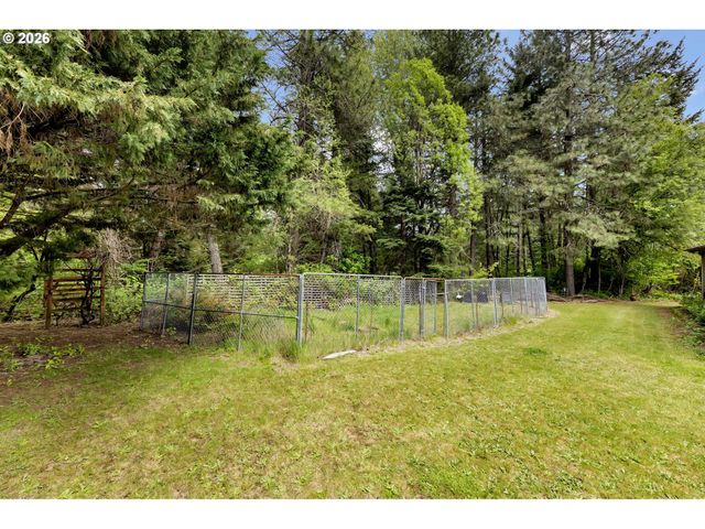 201 JOSHEANKA Dr, Carson, WA 98610