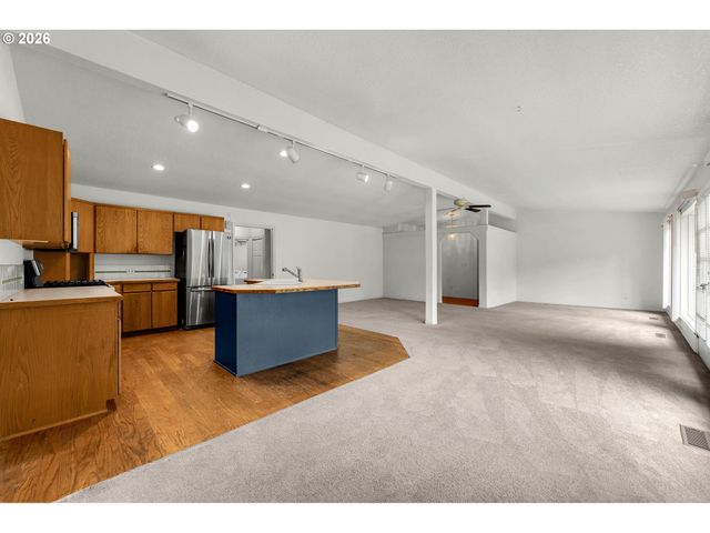 201 JOSHEANKA Dr, Carson, WA 98610